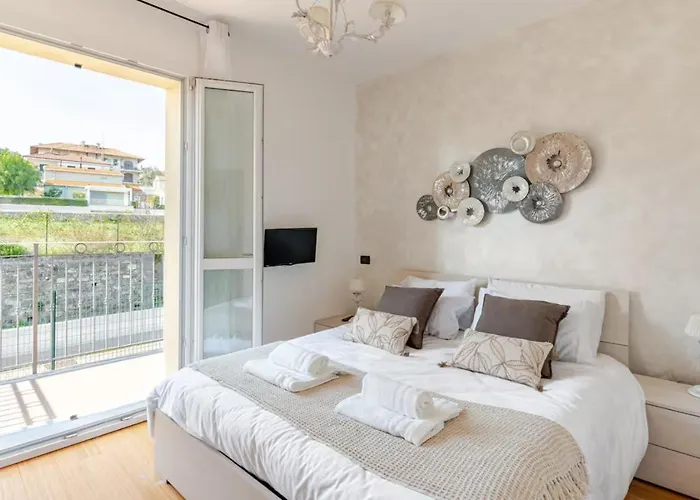 Apartman Lovely With Private Parking