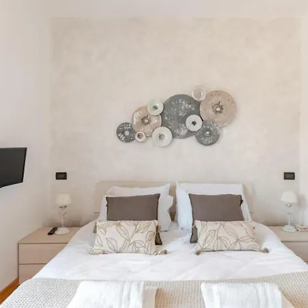 Lejlighed Lovely With Private Parking Diano Castello